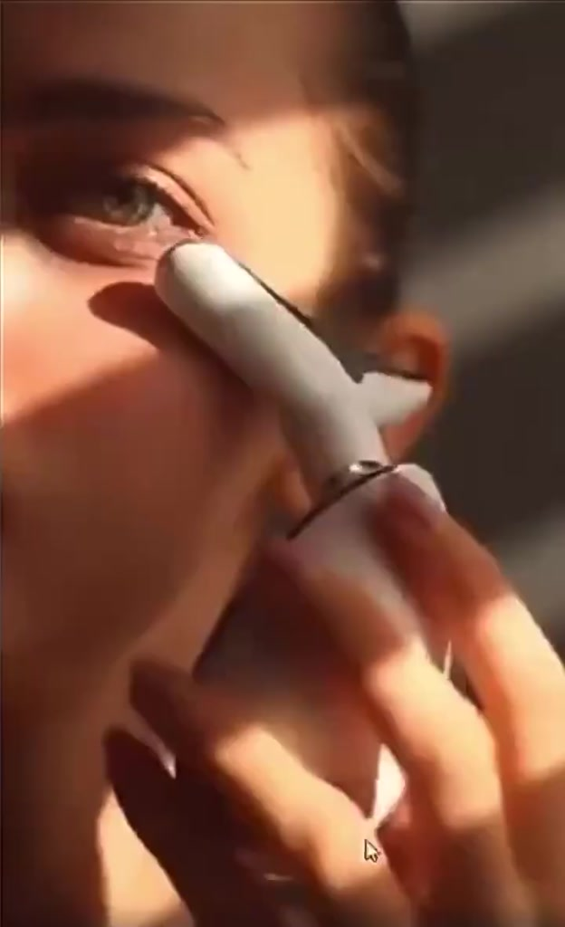 Massageador Portátil com Luz LED Vermelha/Azul/Verde - Redução Rugas e Estímulo Colágeno Facial