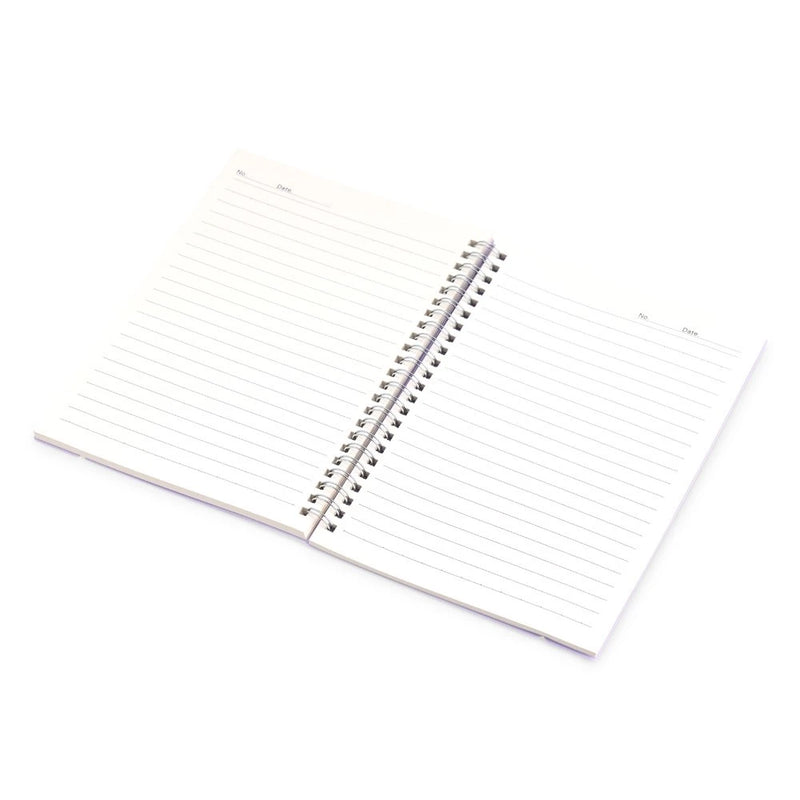 Caderno pautado com capa de plástico e mercador de elástico